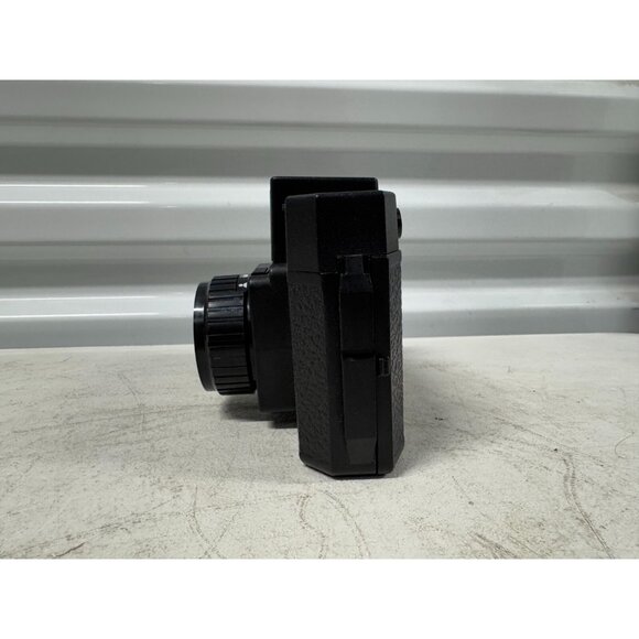 Holga 120Sf Instant Film Camera - Picture 6 of 9